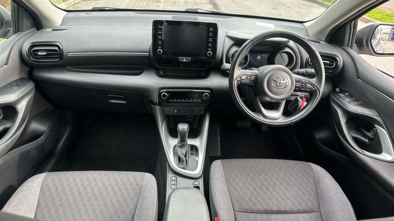 Toyota Yaris 1.5 Hybrid Design 5dr CVT Hybrid Hatchback